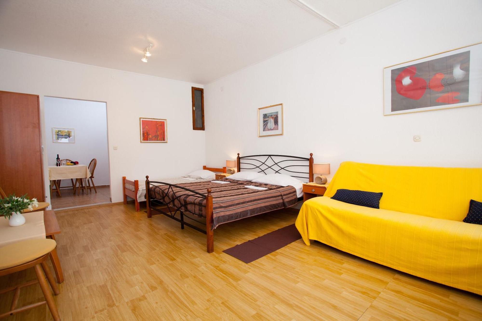 Apartments Kovacic Makarska Rom bilde