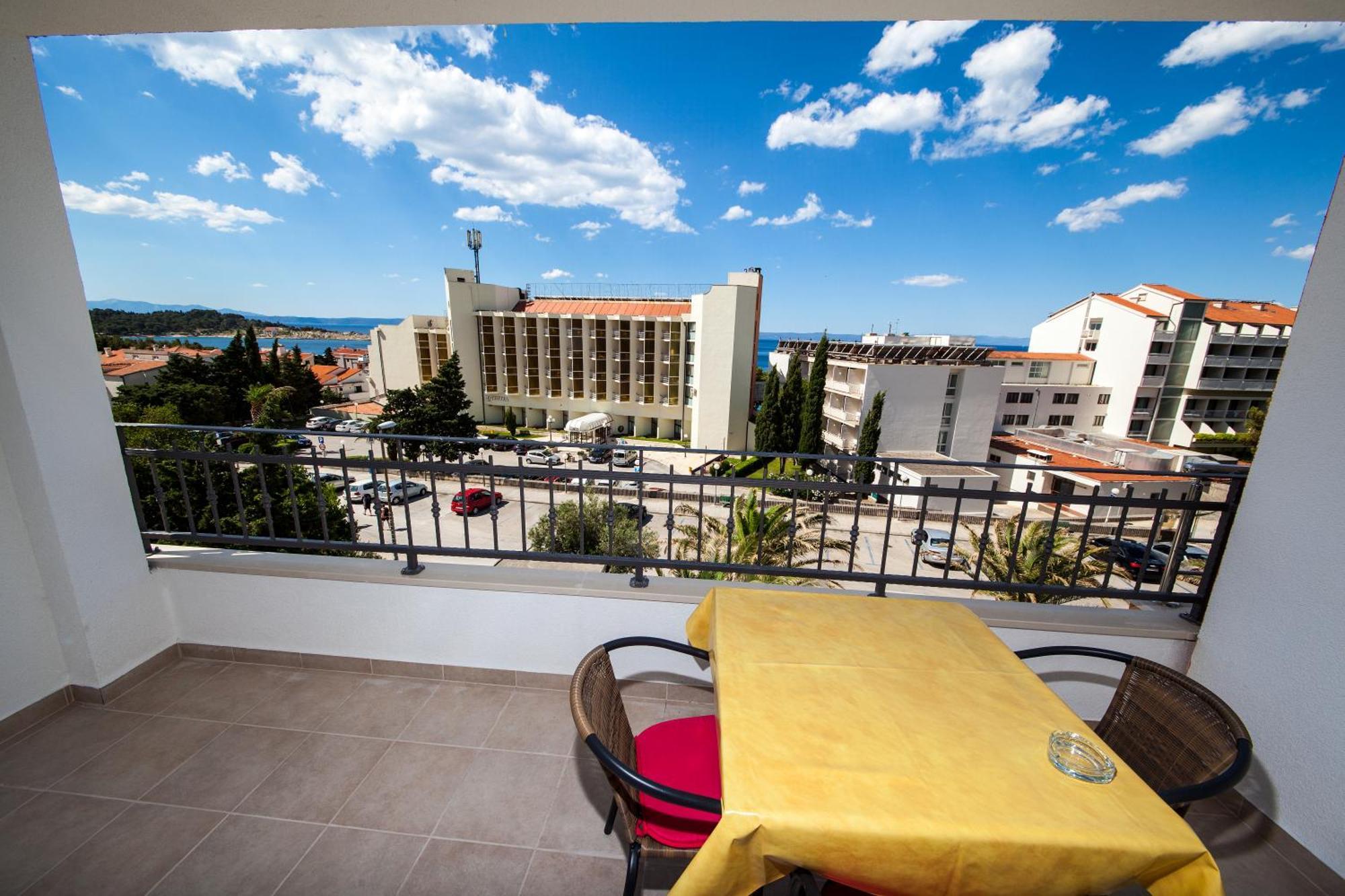 Apartments Kovacic Makarska Rom bilde