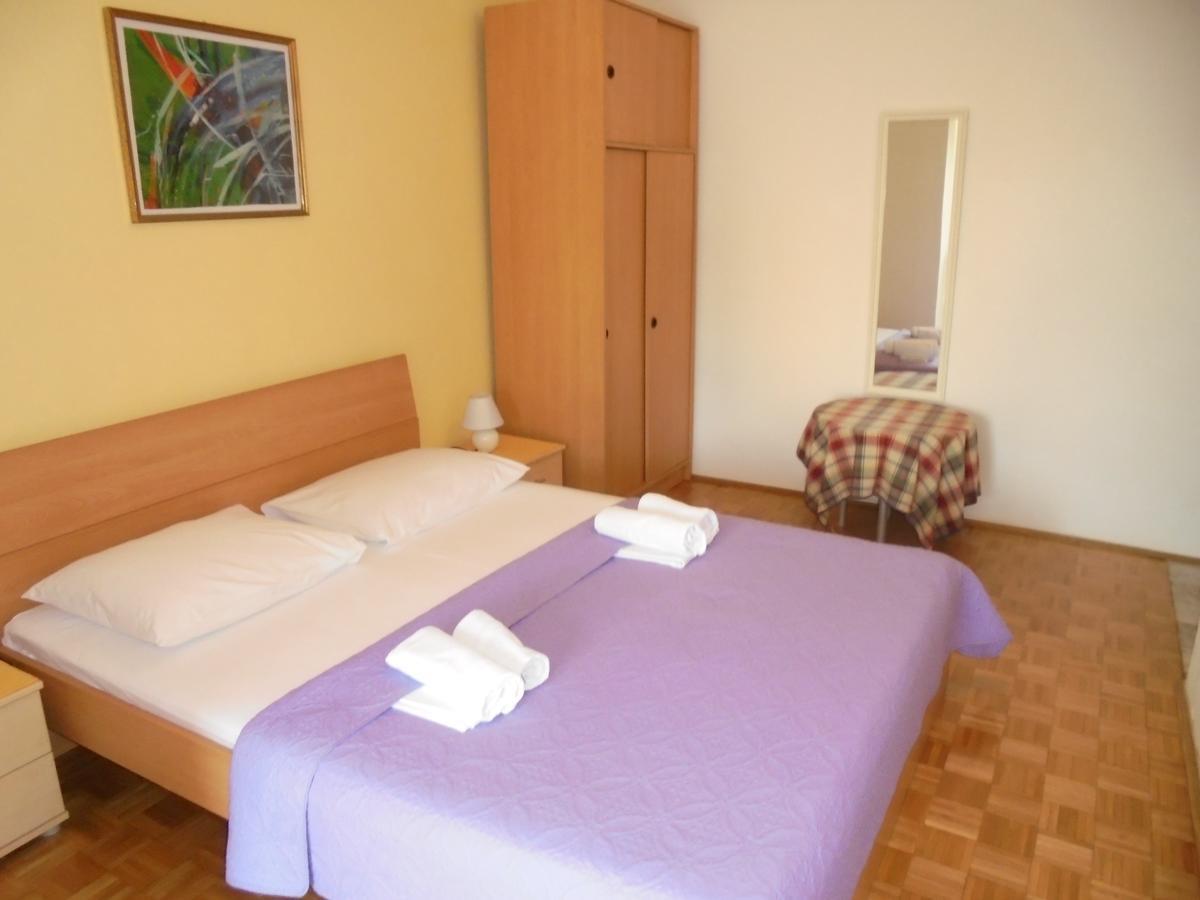 Apartments Kovacic Makarska Rom bilde